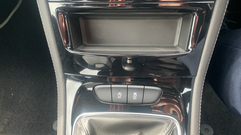 Vauxhall Astra 1.6T 16V 200 Elite Nav 5dr Petrol Hatchback